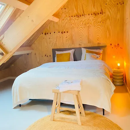 De Wagenloods * Alphen aan den Rijn